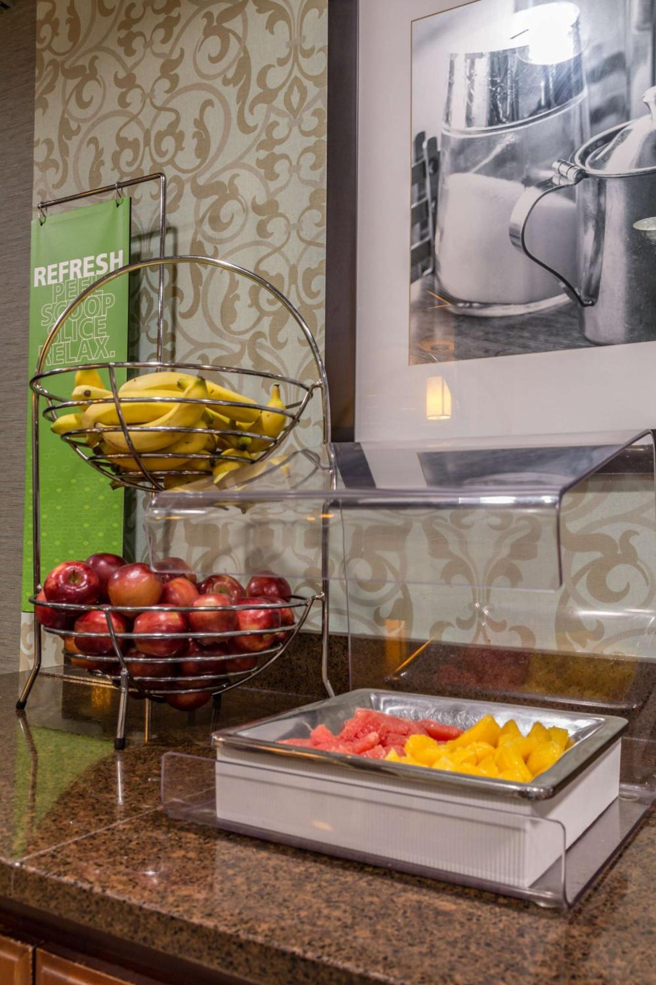 Hampton Inn Winchester-University/ Mall מראה חיצוני תמונה