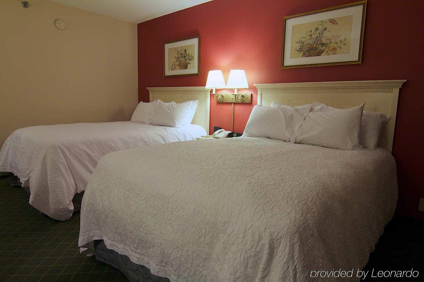 Hampton Inn Winchester-University/ Mall מראה חיצוני תמונה