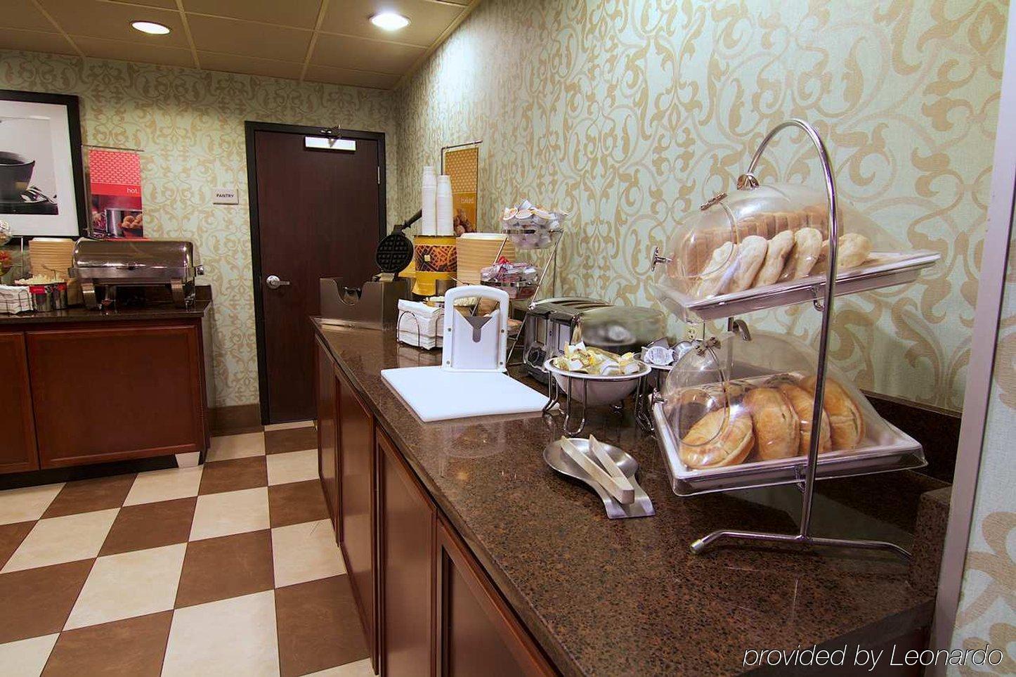 Hampton Inn Winchester-University/ Mall מראה חיצוני תמונה