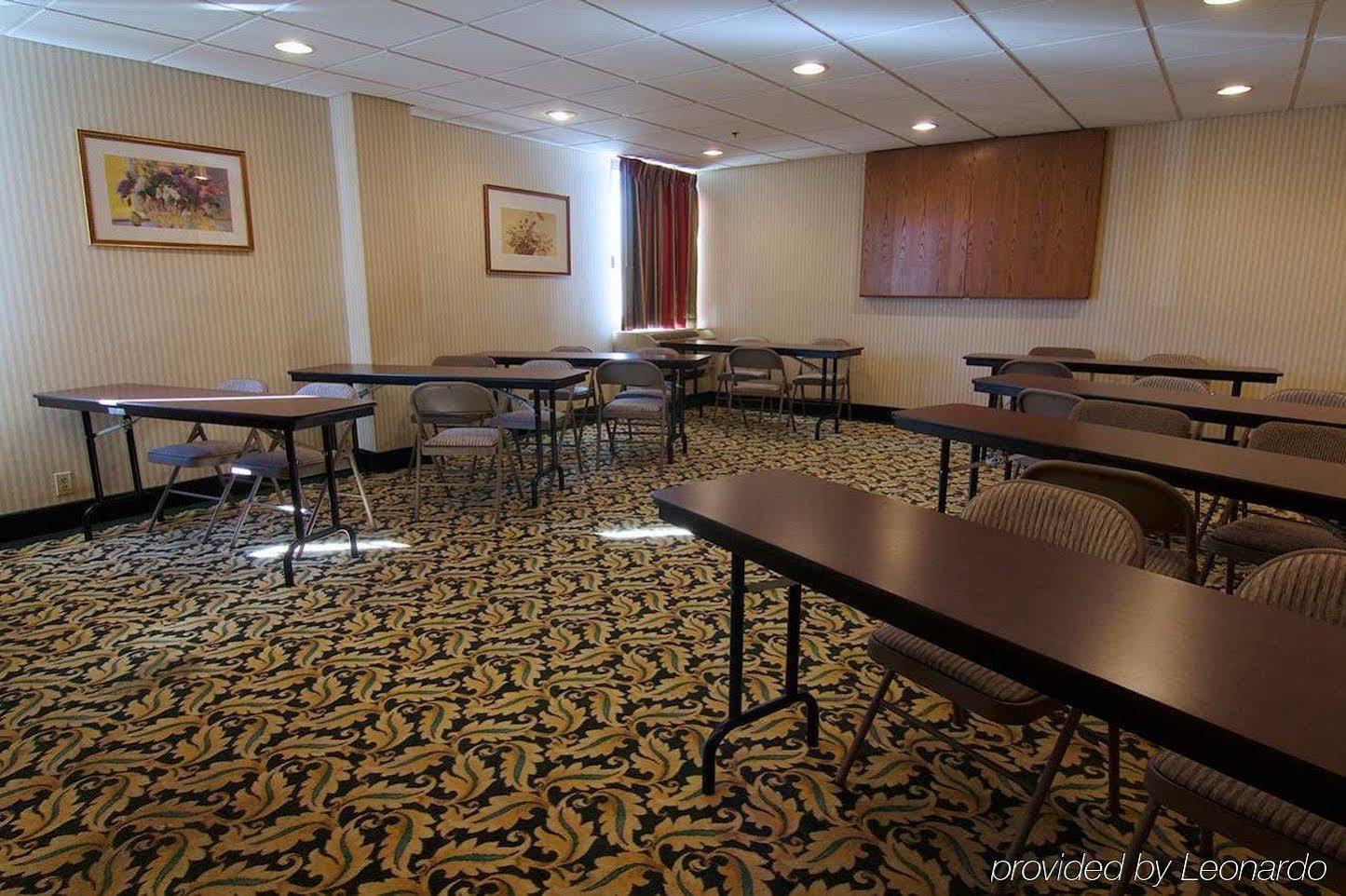 Hampton Inn Winchester-University/ Mall מראה חיצוני תמונה