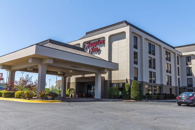 Hampton Inn Winchester-University/ Mall מראה חיצוני תמונה